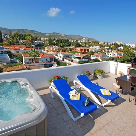 Isla De 1, Jacuzzi, 80m From The Sea, Ac, Bbq, Private Parking, Big Terrace