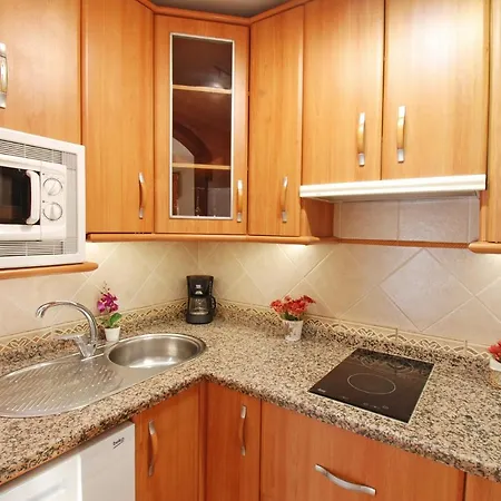 아파트 Isla De 1, Jacuzzi, 80m From The Sea, Ac, Bbq, Private Parking, Big Terrace *