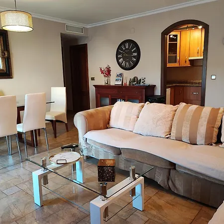 Isla De 1, Jacuzzi, 80m From The Sea, Ac, Bbq, Private Parking, Big Terrace