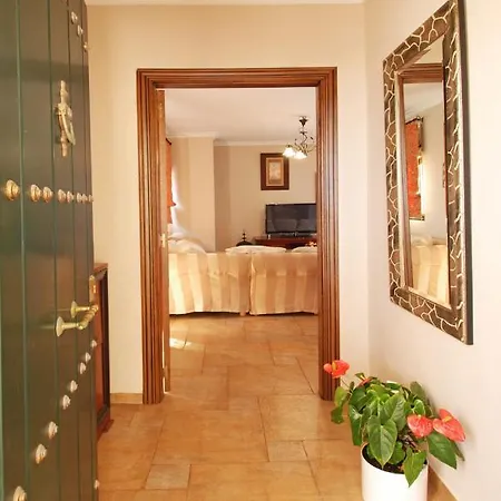 Isla De 1, Jacuzzi, 80m From The Sea, Ac, Bbq, Private Parking, Big Terrace * Benalmadena