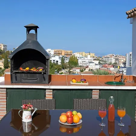 Apartment Isla De 1, Jacuzzi, 80m From The Sea, Ac, Bbq, Private Parking, Big Terrace Benalmadena