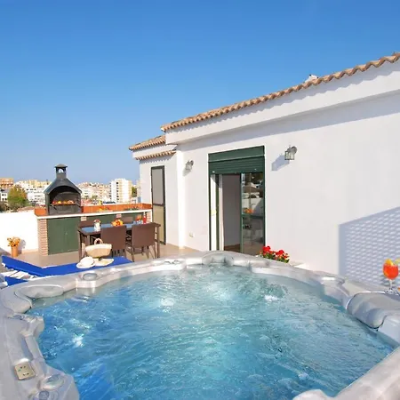 Isla De 1, Jacuzzi, 80m From The Sea, Ac, Bbq, Private Parking, Big Terrace * Benalmadena