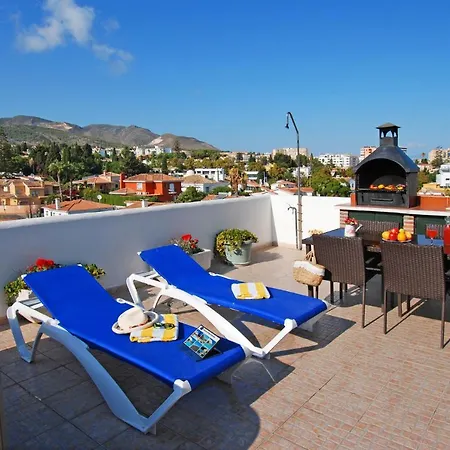 Isla De 1, Jacuzzi, 80m From The Sea, Ac, Bbq, Private Parking, Big Terrace Apartment Benalmadena