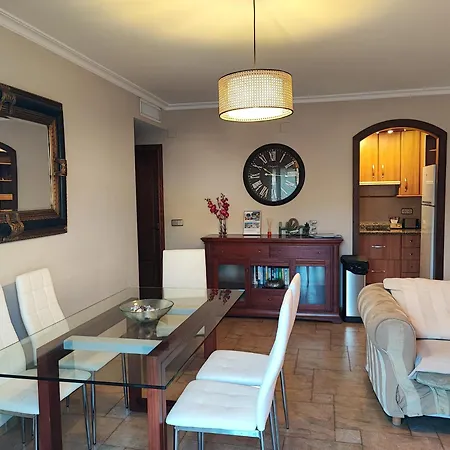Isla De 1, Jacuzzi, 80m From The Sea, Ac, Bbq, Private Parking, Big Terrace Apartment